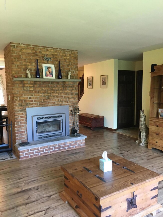 98 School Ln, Sugarloaf, PA 18249 - photo 5