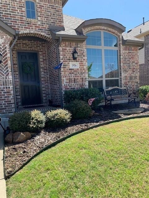 1916 Pavilion Ln, Denton, TX 76210 - photo 2