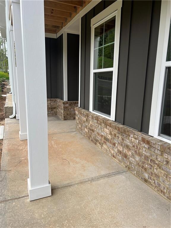 Sit back and unwind on your covered front porch!