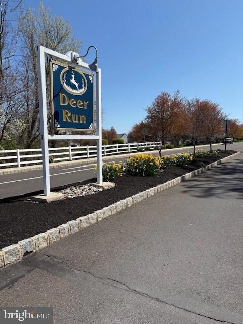 2705 Fallow Hill Ln, Jamison, PA 18929 - photo 2