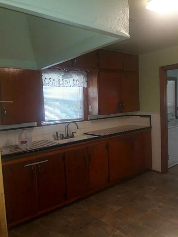 8162 Glenbrook Dr, Houston, TX 77017 - photo 2