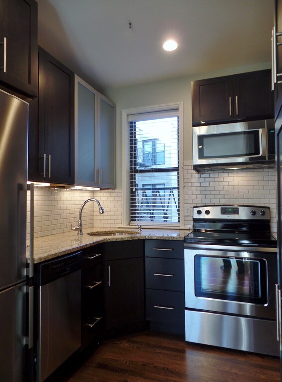 61 Park Dr unit 14, Boston, MA 02215 - photo 2