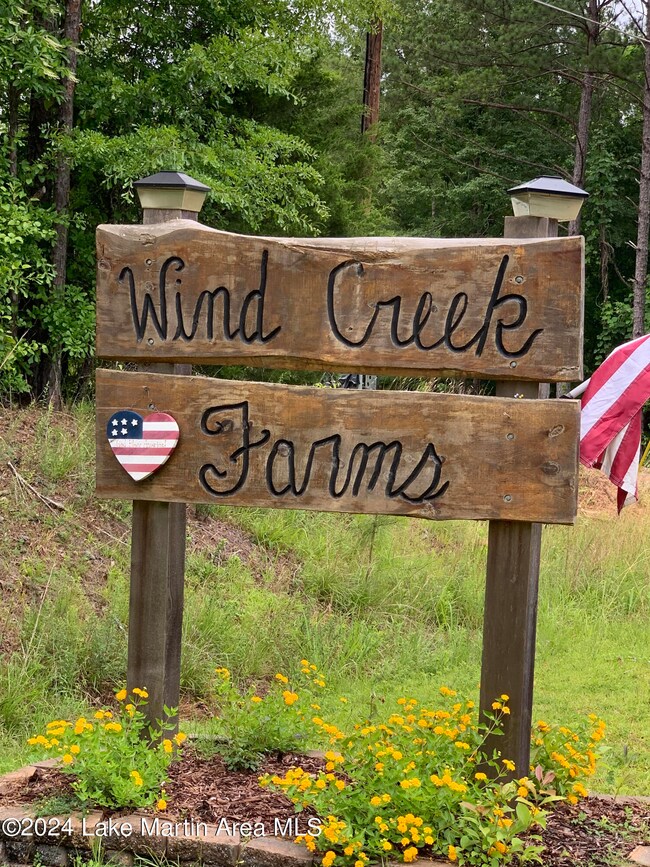 Wind Creek Farms Entrance