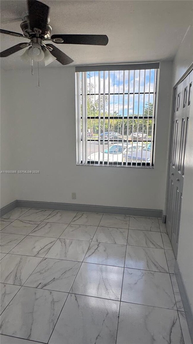 212 Lake Pointe Dr unit 102, Oakland Park, FL 33309 - photo 7