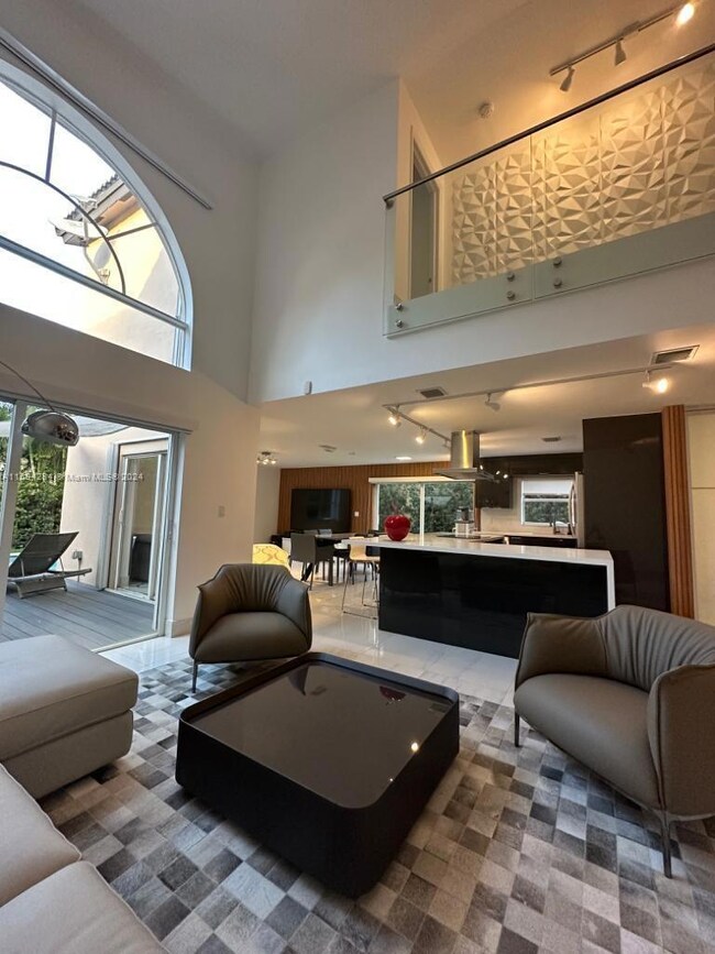 11325 NW 50th Terrace, Doral, FL 33178 - photo 6