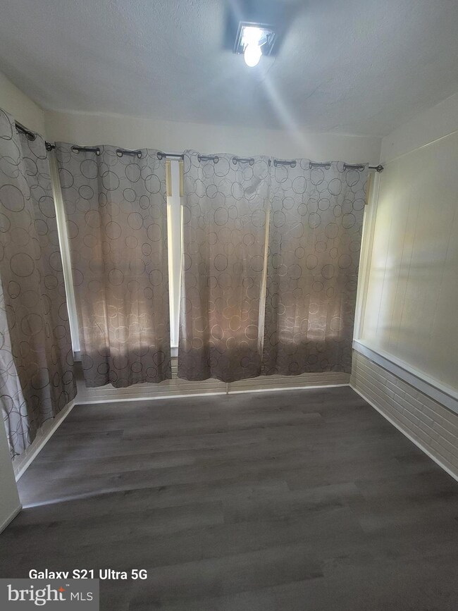 247 Roberta Ave, Darby, PA 19023 - photo 6