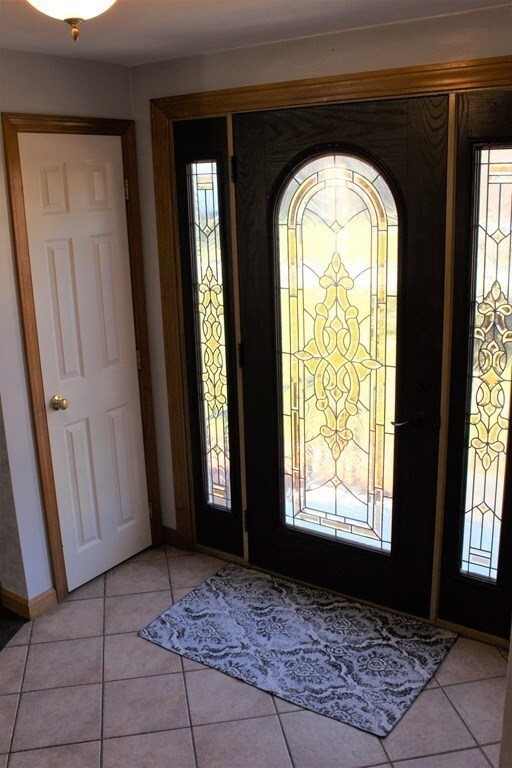 8 Elizabeth Ln, West Bridgewater, MA 02379 - photo 4