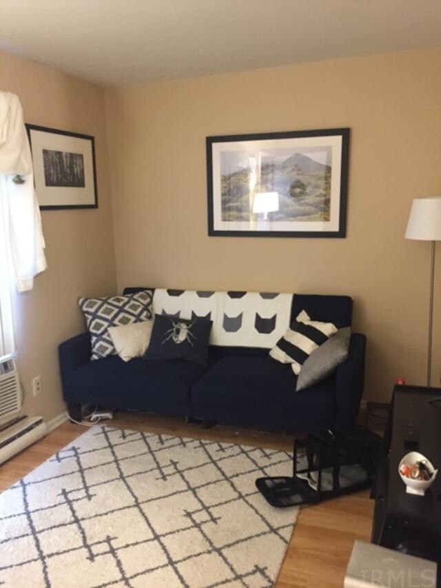 411 E 8th St unit 8, Bloomington, IN 47408 - photo 2