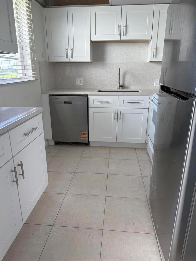 347 Mansfield I unit 347, Boca Raton, FL 33434 - photo 7