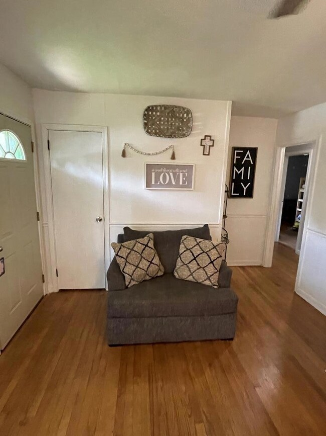 307 Ridgeway Dr, Americus, GA 31709 - photo 7