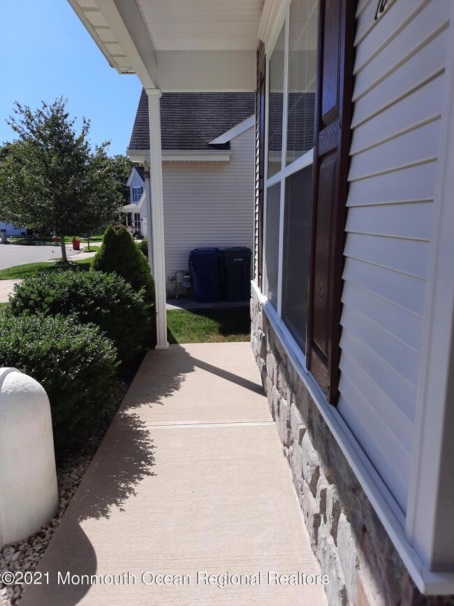 16 Iris Ct, Tuckerton, NJ 08087 - photo 4