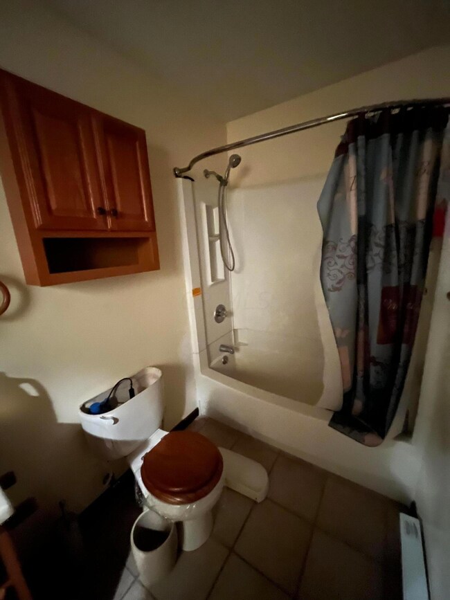 C4976978-3F96-4298-9215-5A521D8CD871