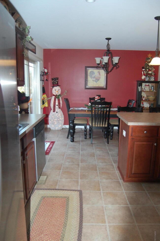 387 Berger Farm Dr, Mount Washington, KY 40047 - photo 4