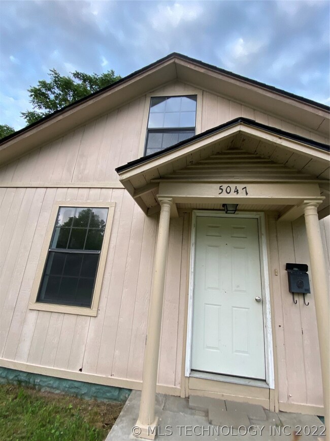 5047 S 30th West Ave, Tulsa, OK 74107 - photo 3