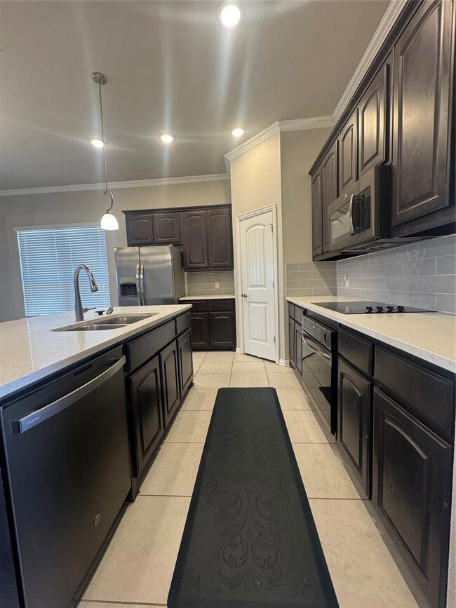 1704 Sleepering Ct, Weatherford, TX 76087 - photo 6