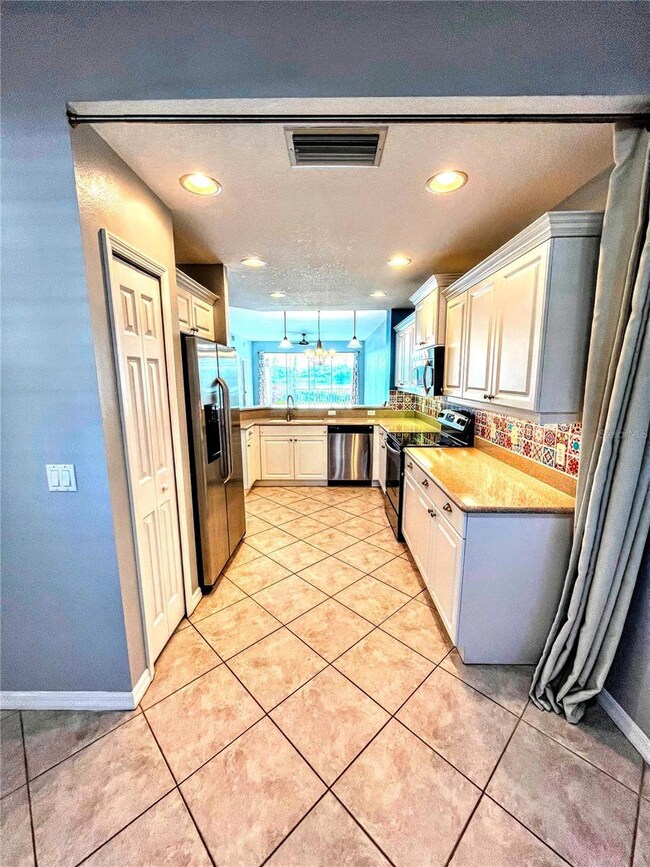 5691 Key Largo Ct unit 5691, Bradenton, FL 34203 - photo 4