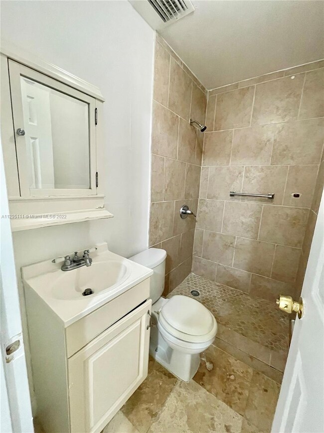 1421 SW 3rd St unit 101, Miami, FL 33135 - photo 4