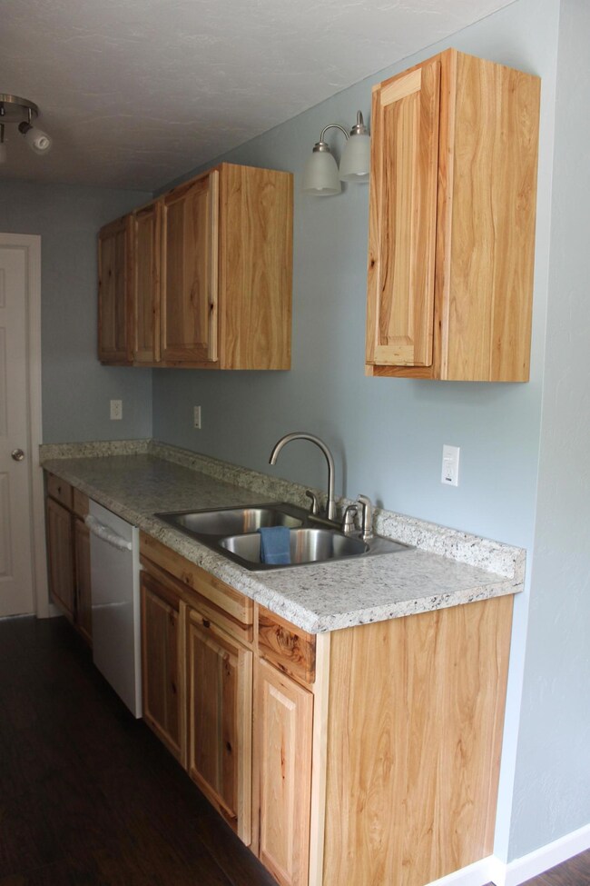 232 Sleepy Hollow Dr unit 9, Kimberling City, MO 65686 - photo 4