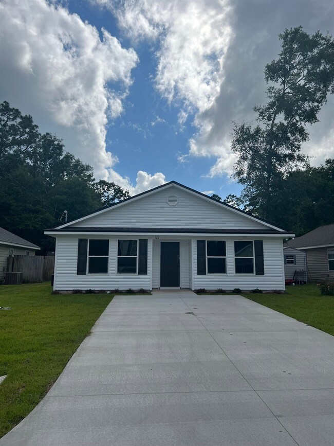 122 Melody Ln, Crawfordville, FL 32327 - photo 2