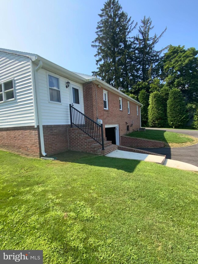 25476 Military Rd, Cascade, MD 21719 - photo 6