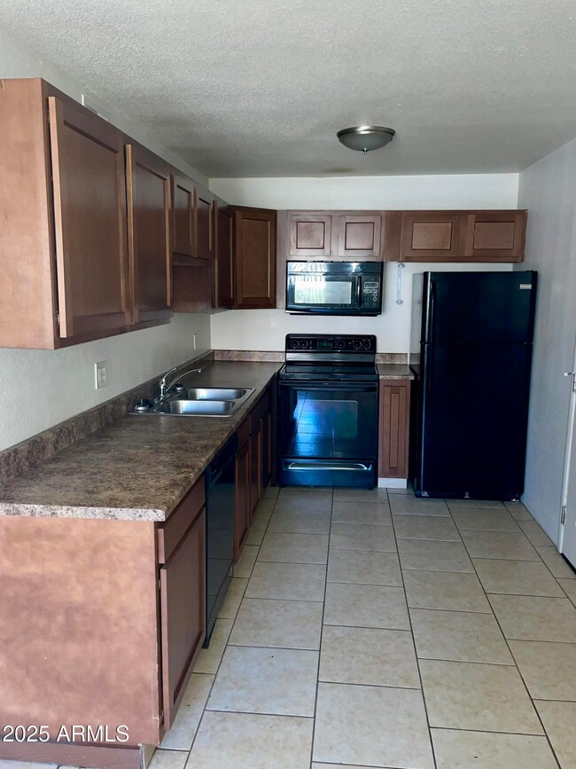 2417 W Campbell Ave unit 104, Phoenix, AZ 85015 - photo 3
