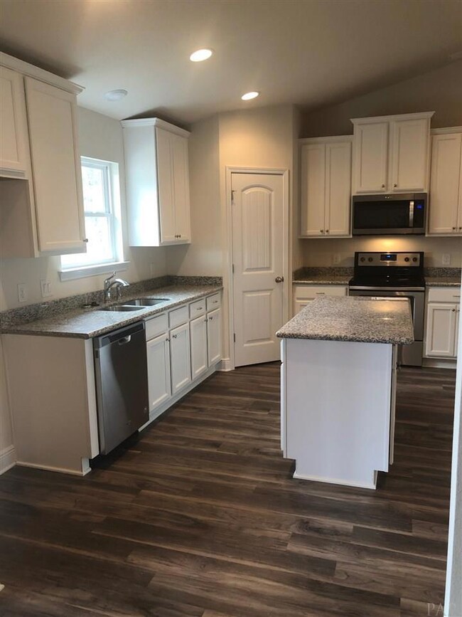 *Different house.Same floorplan.Features will vary