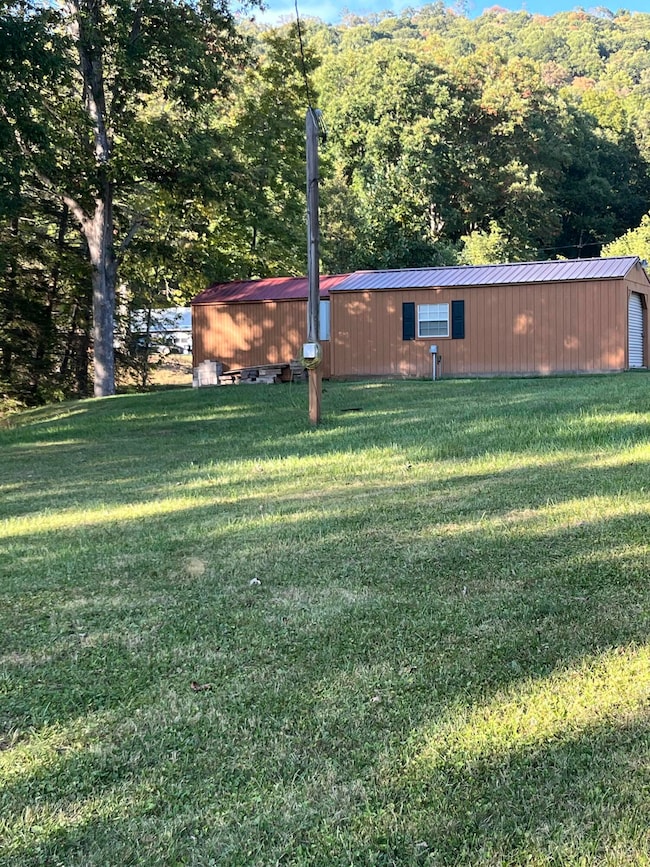 382 Osborne Dr, Rainelle, WV 25962 - photo 2