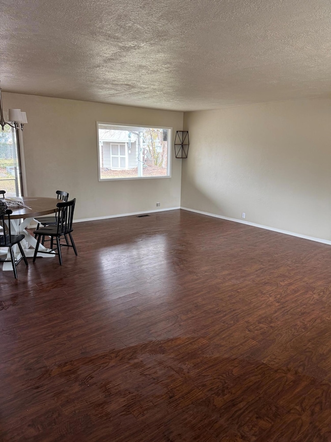 4785 Onyx Dr, Klamath Falls, OR 97603 - photo 4