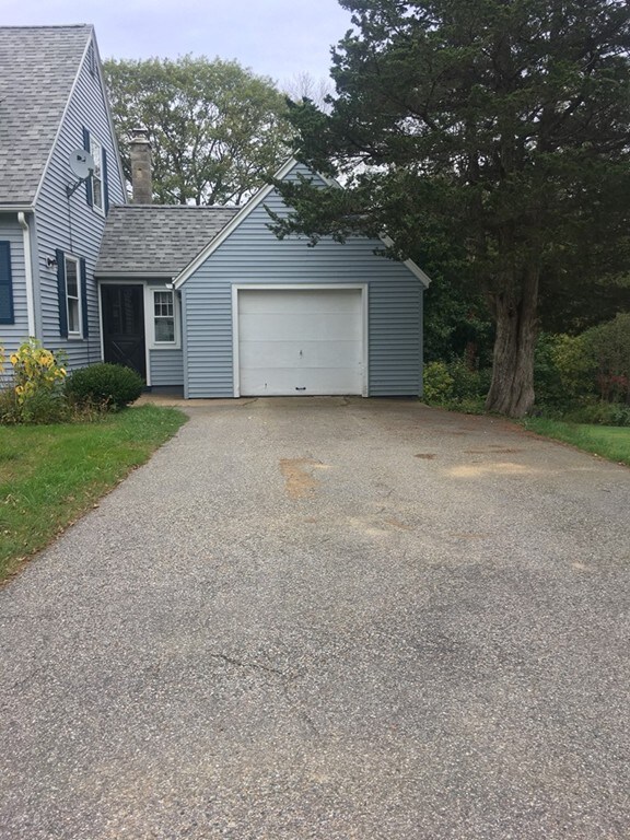 45 Elm St N, Barre, MA 01005 - photo 4