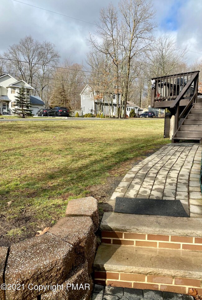 2192 Walnut Trail, Bushkill, PA 18324 - photo 4