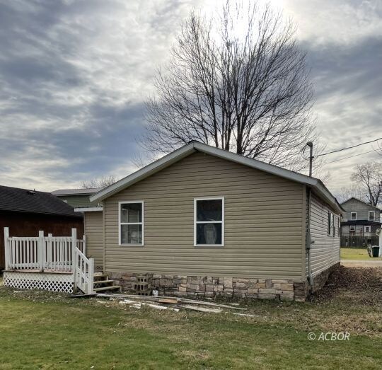 890 Hysell St, Middleport, OH 45760 MLS 2430297