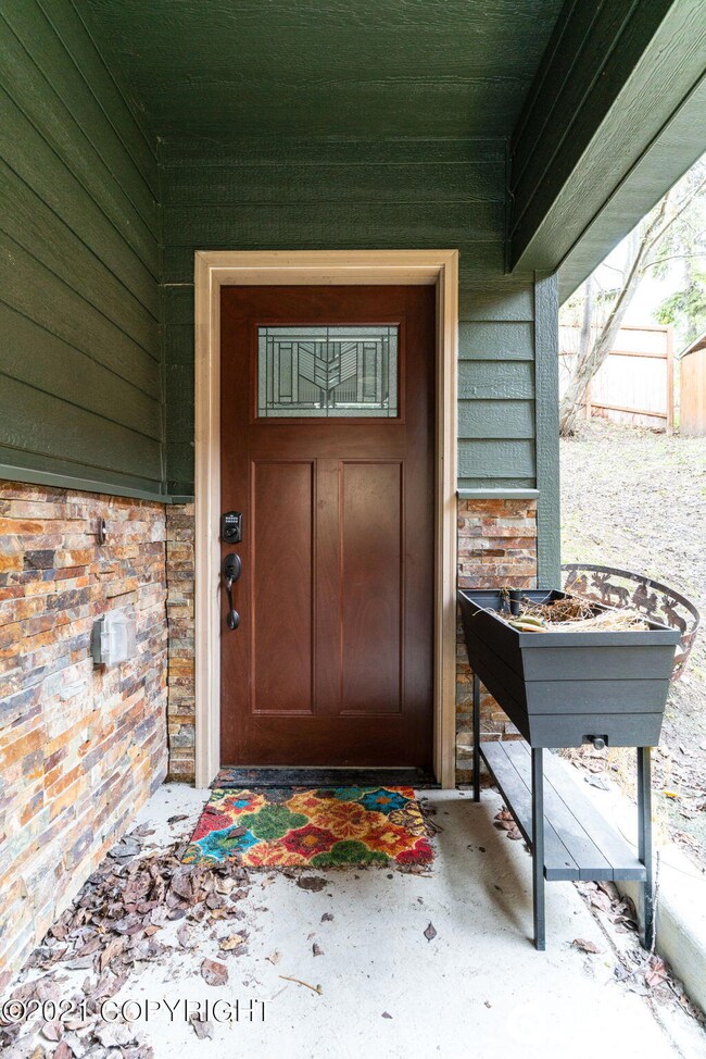 1927 Spenard Rd unit 4, Anchorage, AK 99503 - photo 5