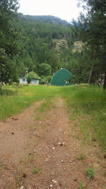 Back of property to Columbia Mt