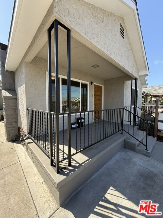1506 W 54th St, Los Angeles, CA 90062 - photo 2