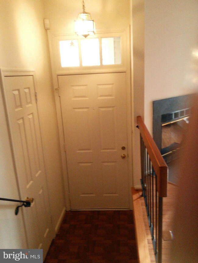 12207 Wye Oak Commons Cir unit 62, Burke, VA 22015 - photo 5