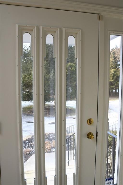 33 Oceanwoods Dr, North Kingstown, RI 02852 - photo 2