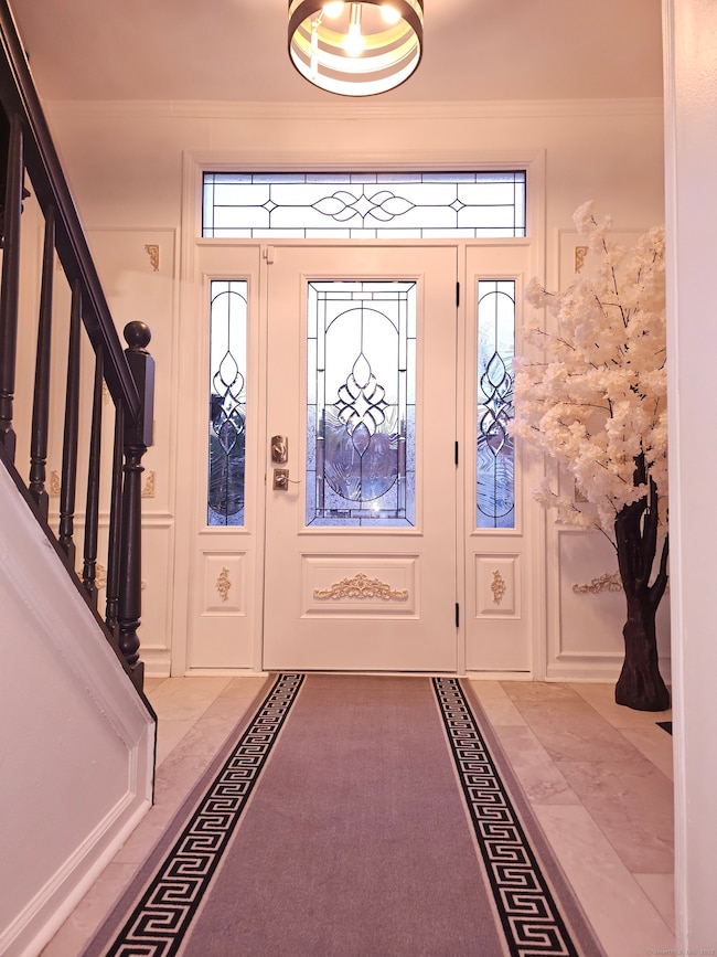 207 Ridgefield Ave, Waterbury, CT 06705 - photo 4