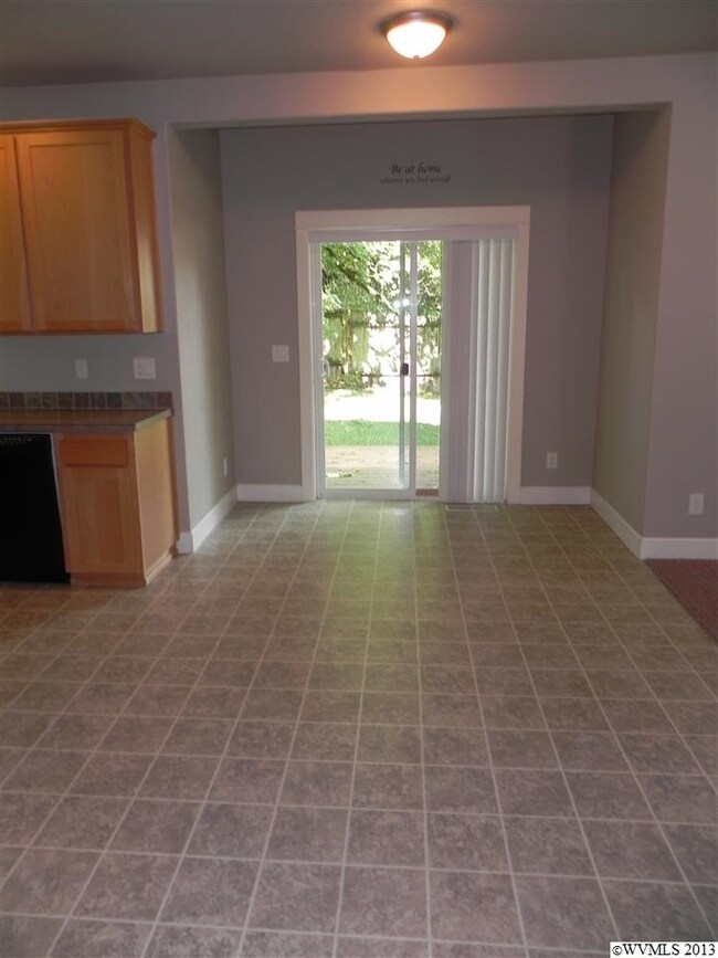 655 Ratcliff Dr SE, Salem, OR 97302 - photo 5