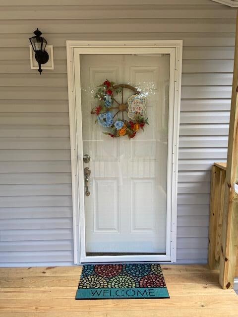 4063 Saunders- front door
