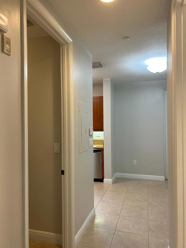 400 SW 14th Ave, Fort Lauderdale, FL 33312 - photo 4