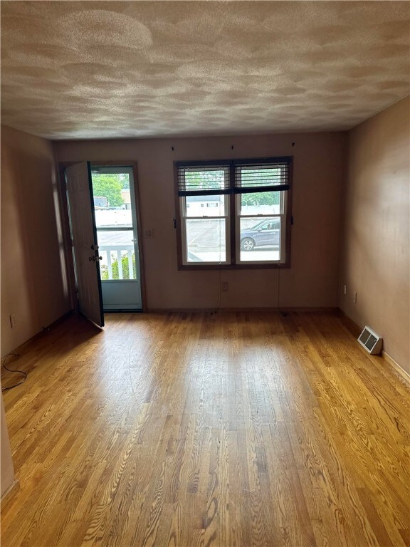 64 Garrity St, Pawtucket, RI 02861 - photo 2