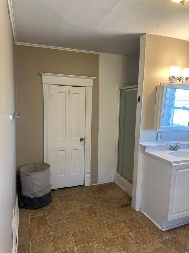 112 Quincy St, Savanna, IL 61074 - photo 6