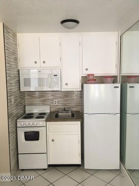 407 kitchen