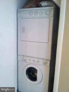 9736 Hagel Cir unit E, Lorton, VA 22079 - photo 7