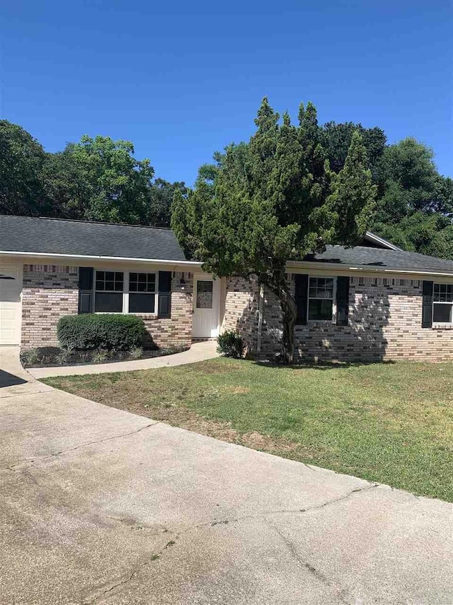 8152 Sheffield Place, Pensacola, FL 32506 - photo 2