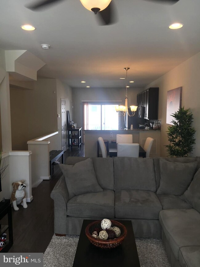 17008 Hoskins Way, Dumfries, VA 22026 - photo 7