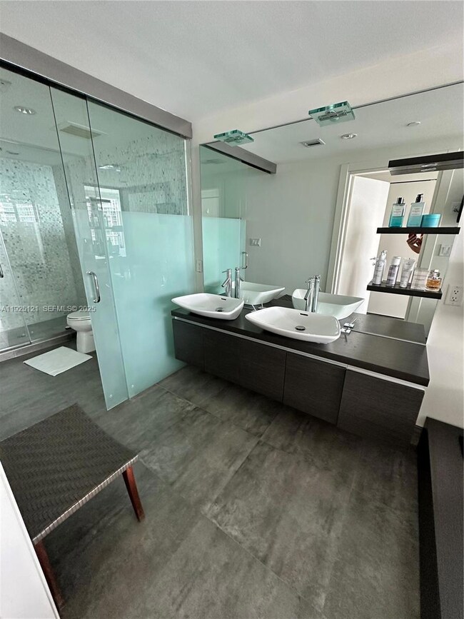 200 Biscayne Boulevard Way unit 4007, Miami, FL 33131 - photo 6