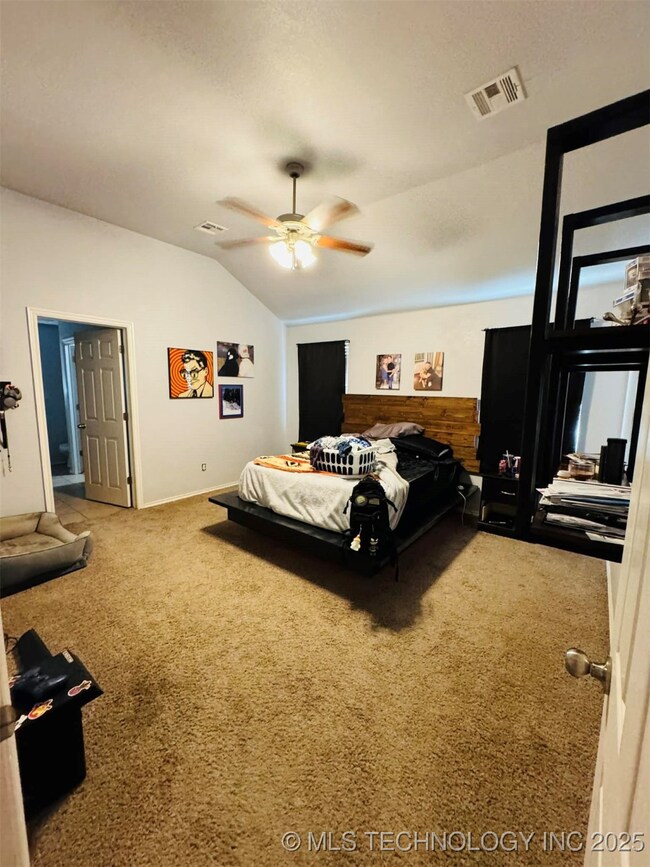 4008 Red Apple Cir, Moore, OK 73160 - photo 7