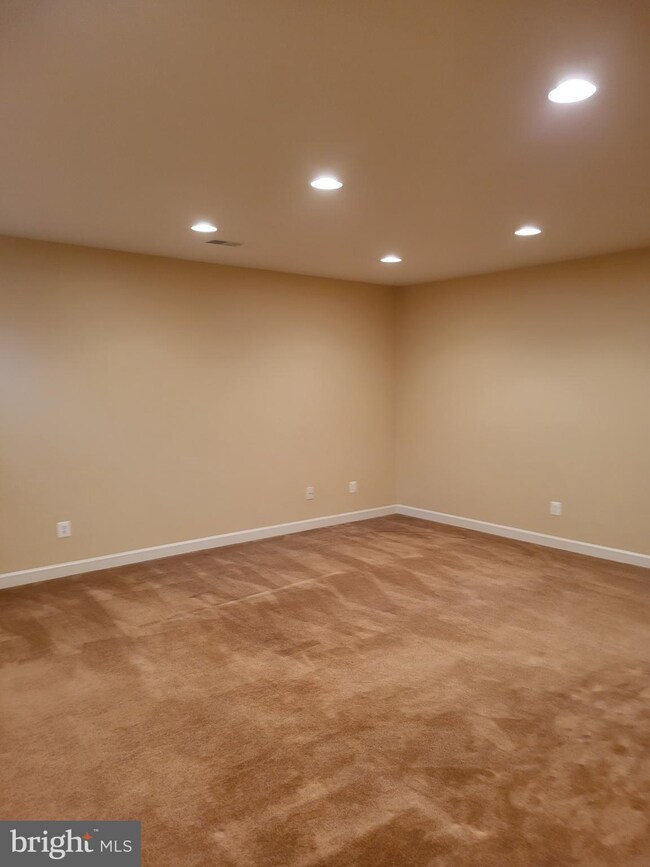 6601 Etherington Ct unit 4, Manassas, VA 20112 - photo 4