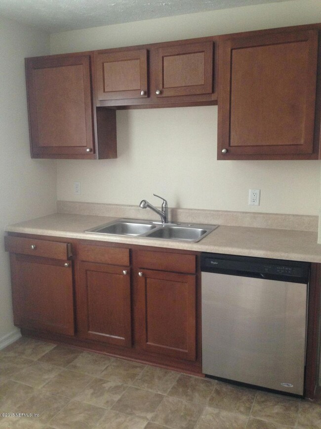 6136 Bartholf Ave, Jacksonville, FL 32210 - photo 5